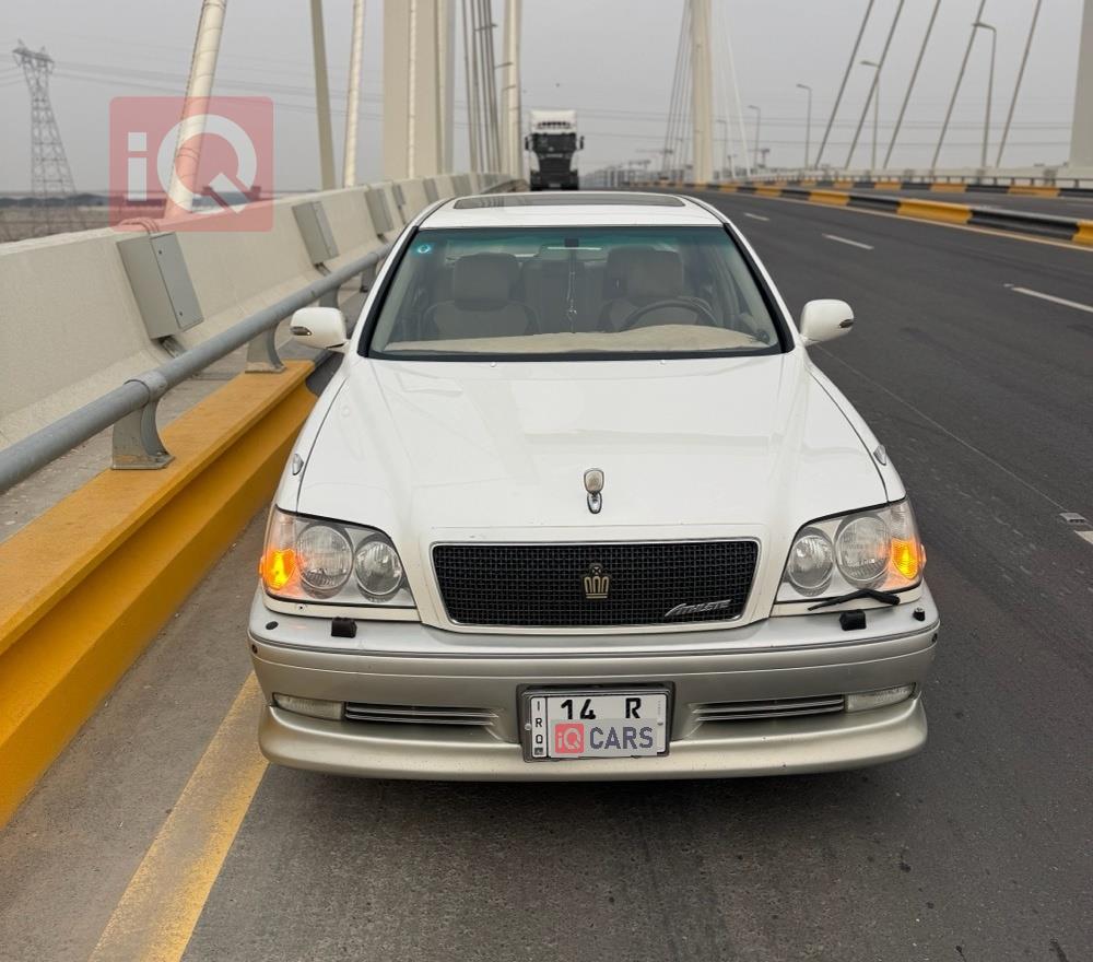 تويوتا كراون